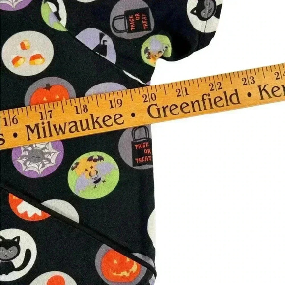 Dickies Women's Small Halloween Scrub Top with 2 Pockets Fun Print - Picture 5 of 9